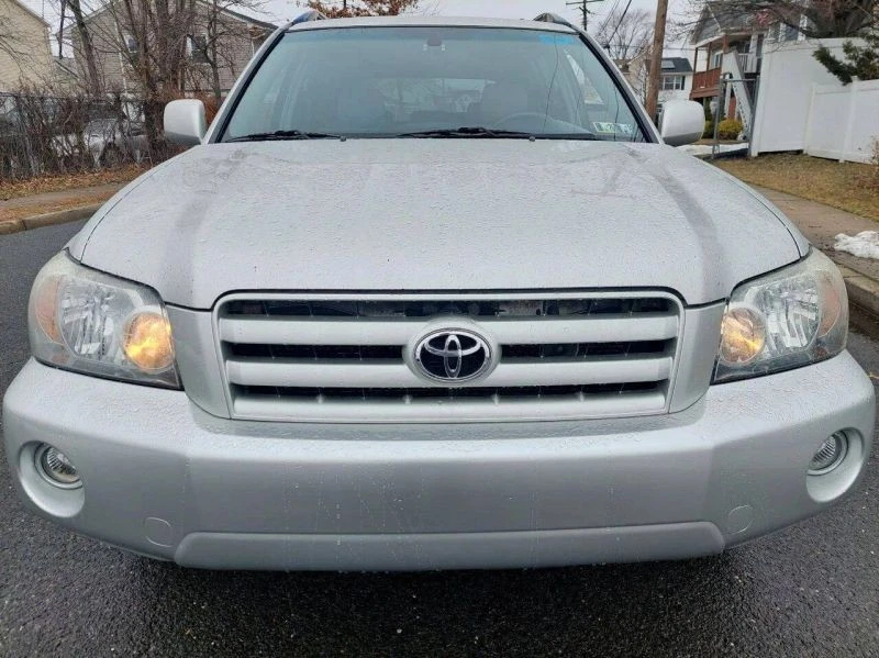 2005 Toyota Highlander - Image 8 of 12