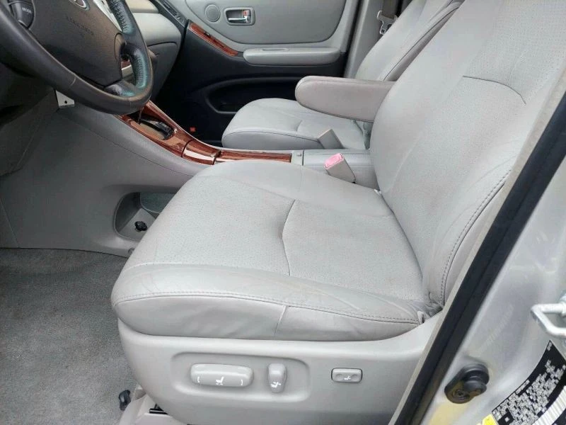 2005 Toyota Highlander - Image 10 of 12