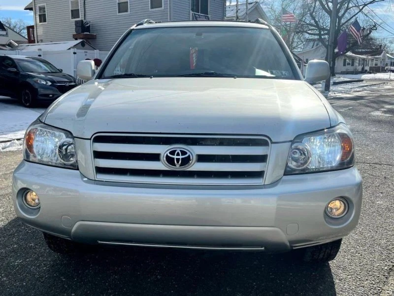 2005 Toyota Highlander - Image 3 of 11