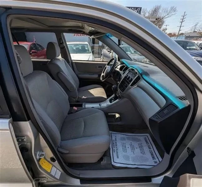 2005 Toyota Highlander - Image 10 of 12