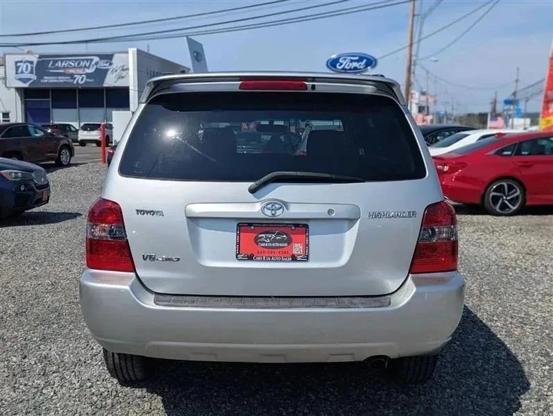 2005 Toyota Highlander - Image 8 of 12