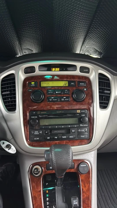 2005 Toyota Highlander - Image 7 of 13
