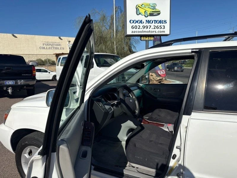 2005 Toyota Highlander - Image 10 of 21
