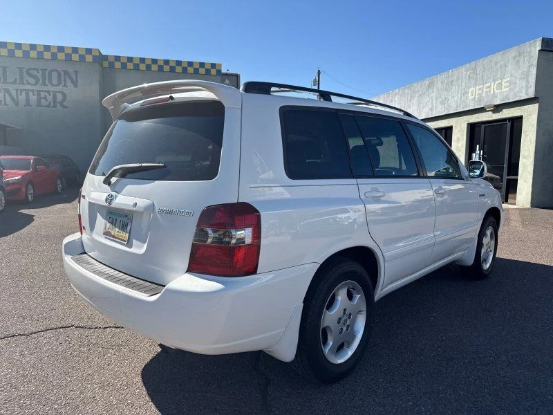 2005 Toyota Highlander - Image 7 of 21