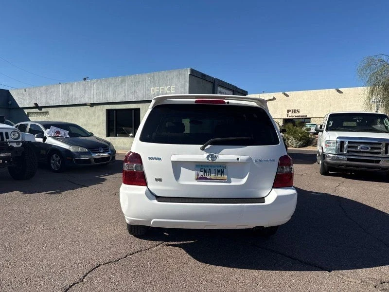 2005 Toyota Highlander - Image 6 of 21