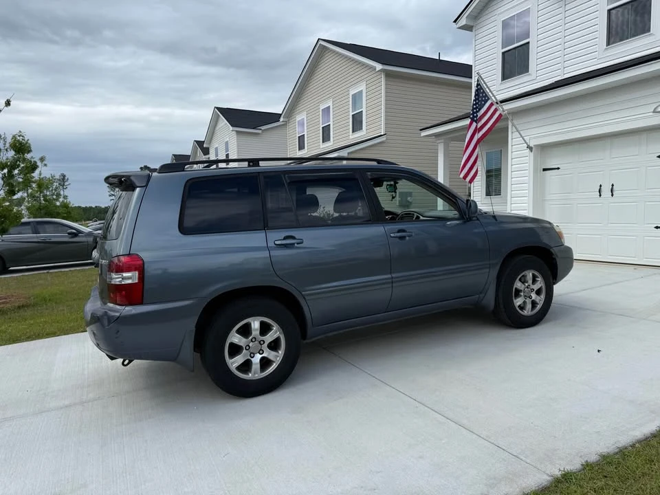 2005 Toyota Highlander - Image 8 of 15