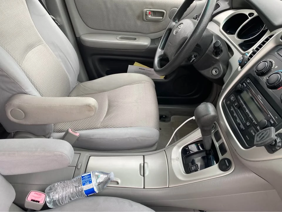 2005 Toyota Highlander - Image 6 of 6