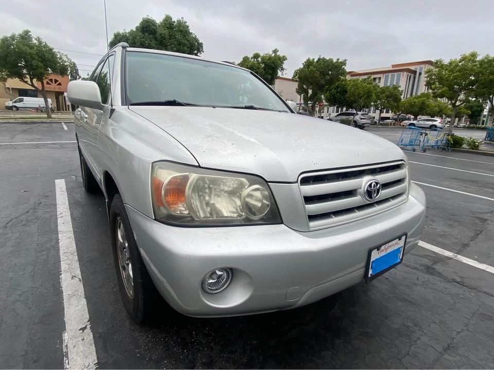 2005 Toyota Highlander - Image 3 of 6