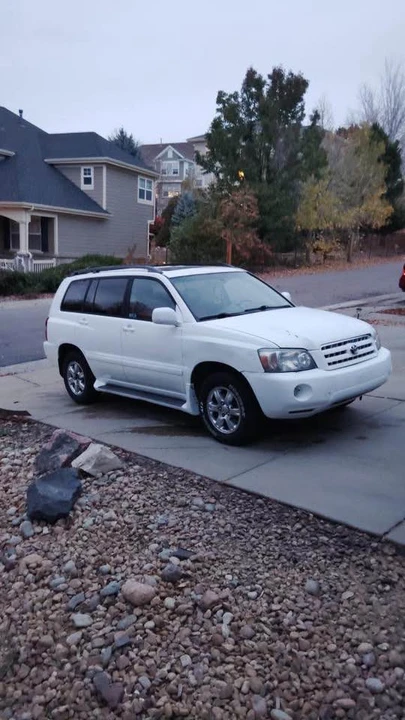 2005 Toyota Highlander - Image 2 of 3
