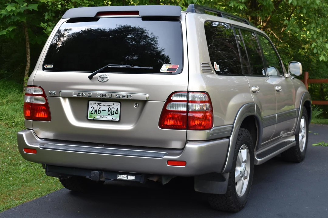 2005 Toyota J100 Land Cruiser - Image 5 of 31