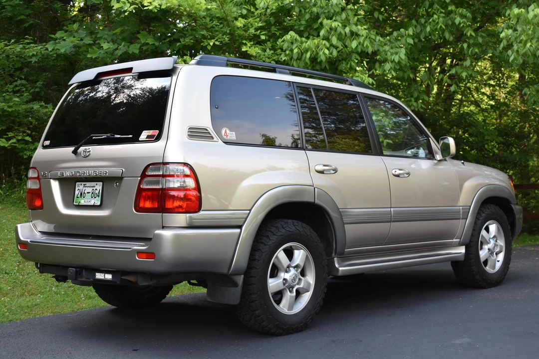 2005 Toyota J100 Land Cruiser - Image 4 of 31