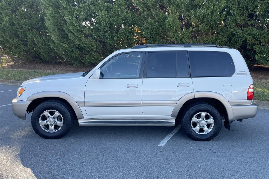 2005 Toyota J100 Land Cruiser - Image 3 of 31