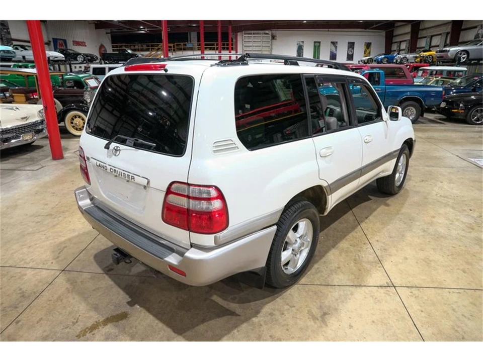 2005 Toyota J100 Land Cruiser - Image 17 of 31