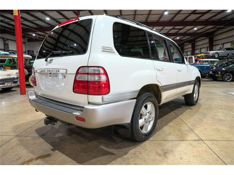 2005 Toyota J100 Land Cruiser - Image 8 of 31