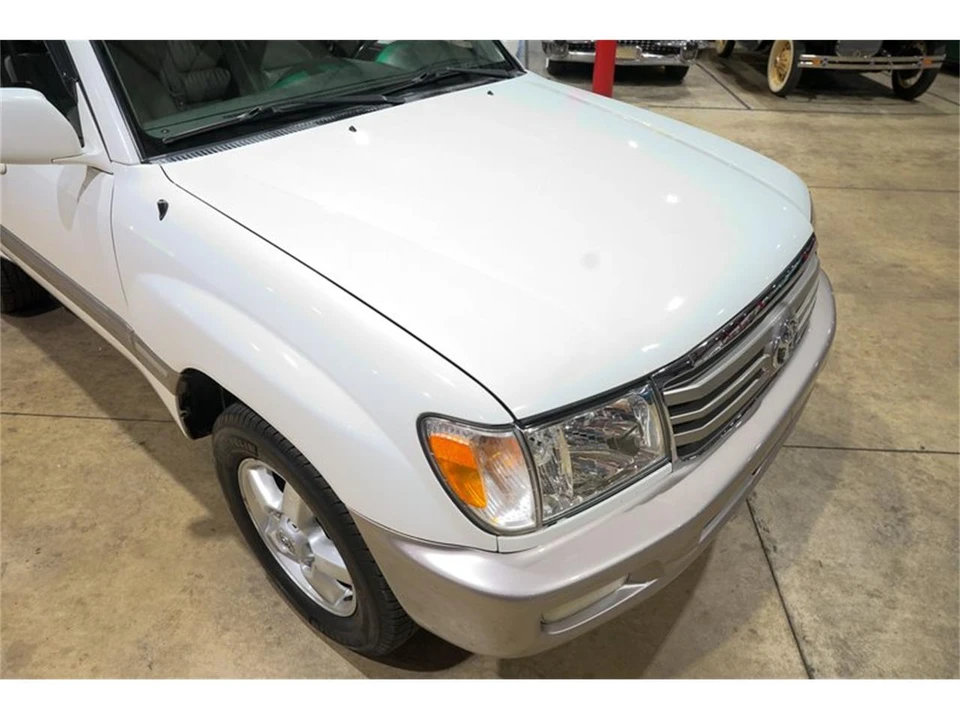 2005 Toyota J100 Land Cruiser - Image 18 of 31