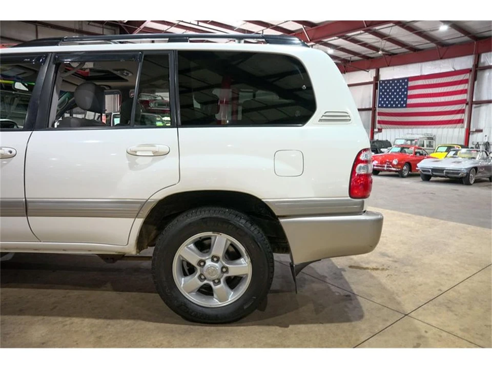 2005 Toyota J100 Land Cruiser - Image 5 of 31