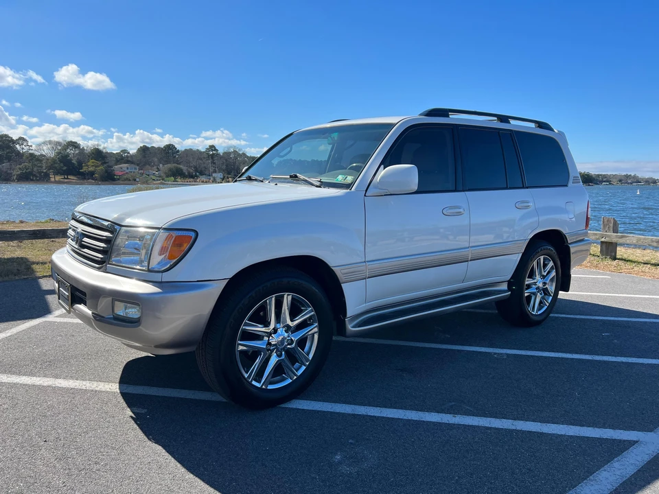 2005 Toyota J100 Land Cruiser - Image 7 of 31