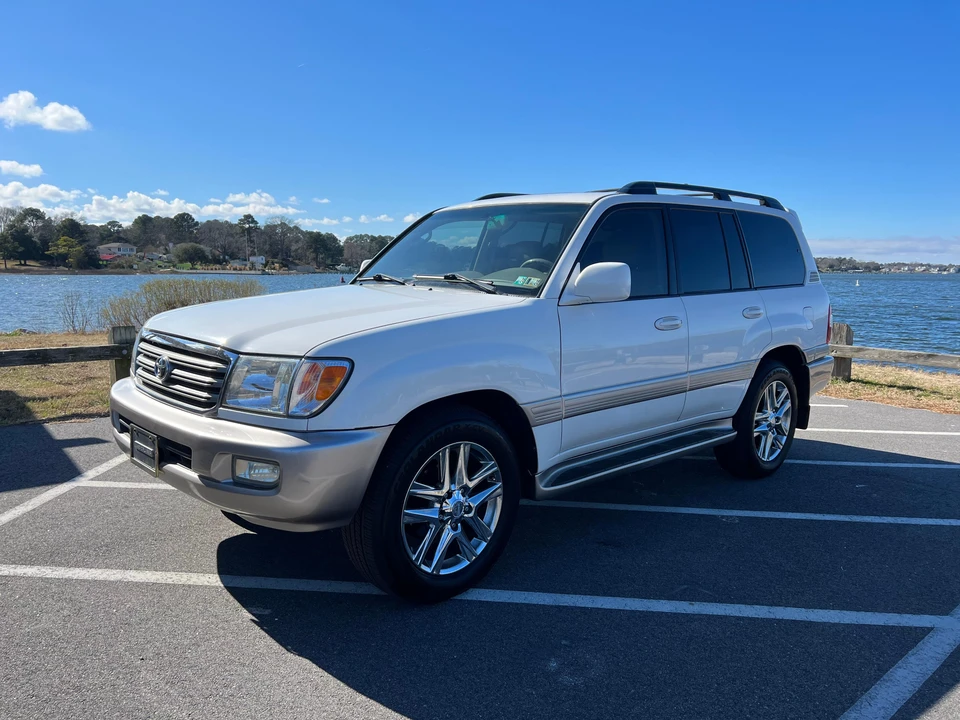 2005 Toyota J100 Land Cruiser - Image 6 of 31