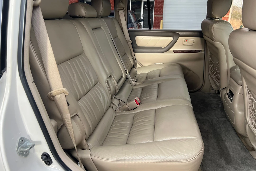 2005 Toyota J100 Land Cruiser - Image 26 of 31