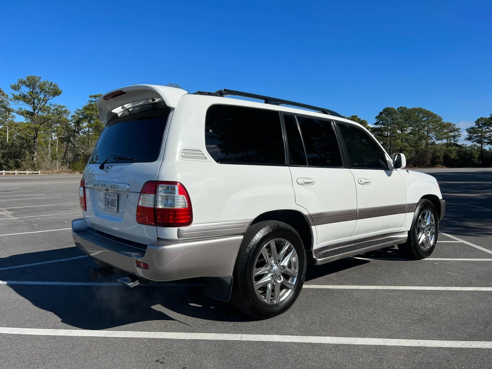 2005 Toyota J100 Land Cruiser - Image 11 of 31