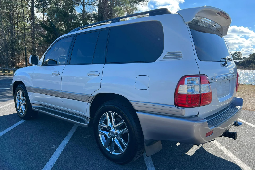 2005 Toyota J100 Land Cruiser - Image 4 of 31