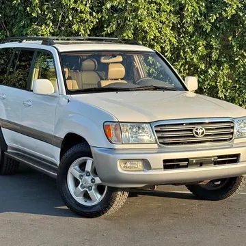 2005 Toyota Land Cruiser Base