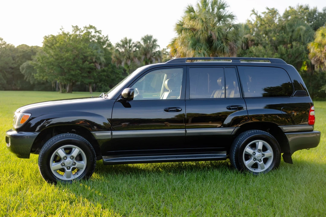 2005 Toyota J100 Land Cruiser - Image 17 of 31