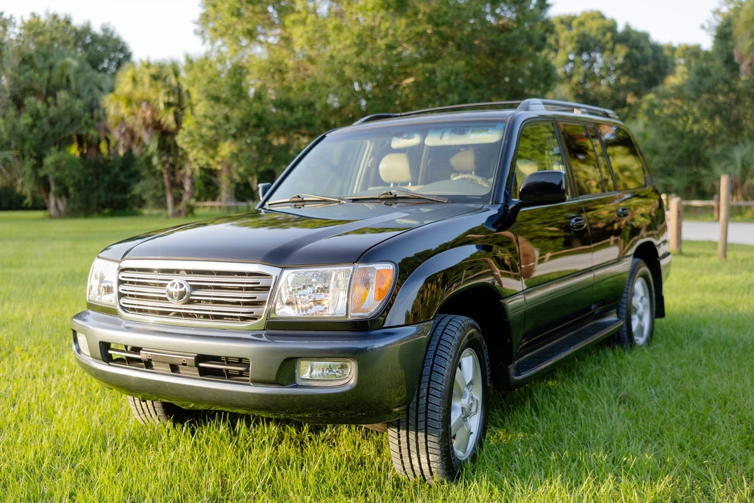 2005 Toyota J100 Land Cruiser - Image 3 of 31