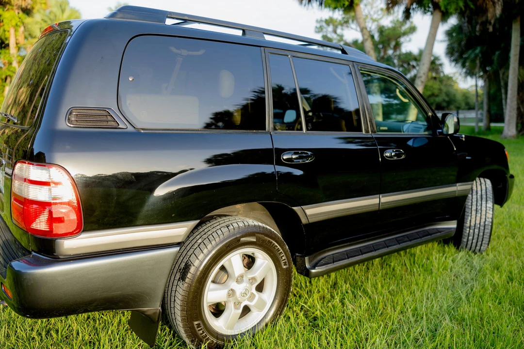 2005 Toyota J100 Land Cruiser - Image 23 of 31
