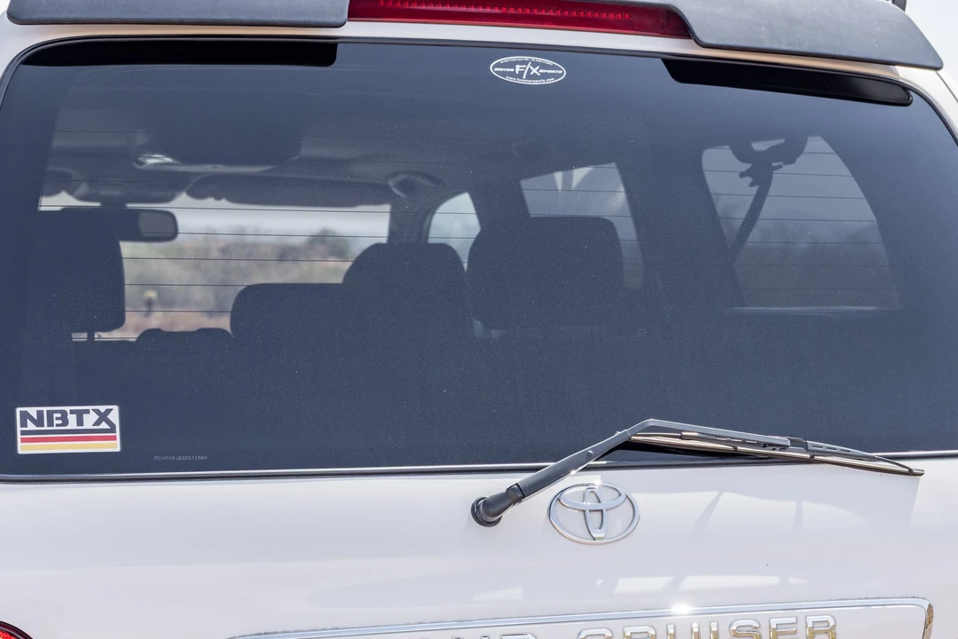 2005 Toyota J100 Land Cruiser - Image 25 of 31