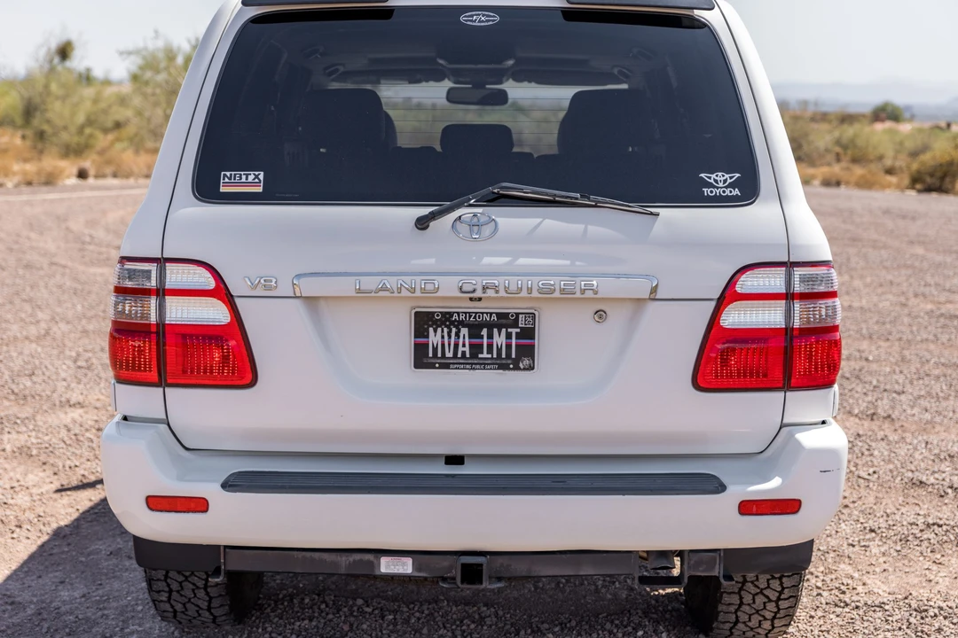 2005 Toyota J100 Land Cruiser - Image 13 of 31