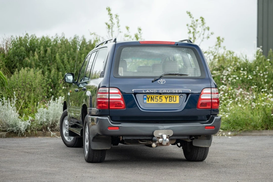 2005 Toyota J100 Land Cruiser - Image 23 of 30