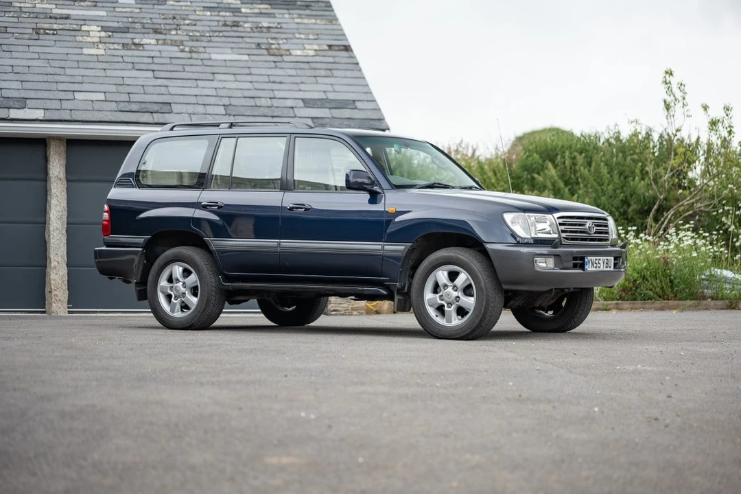 2005 Toyota J100 Land Cruiser - Image 17 of 30