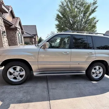 2005 Toyota Land Cruiser Base