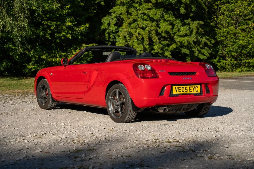 2005 Toyota MR2 Spyder/MR-S - Image 6 of 30