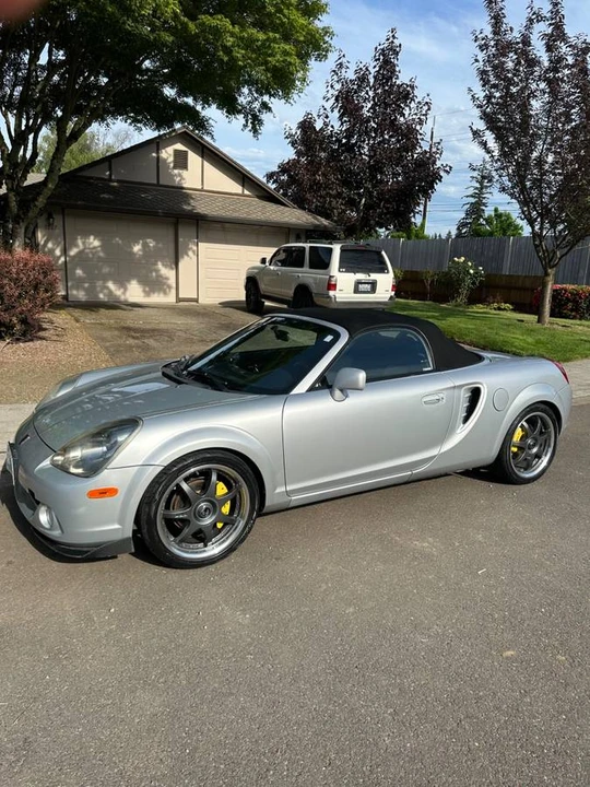 2005 Toyota MR2 - Image 5 of 13