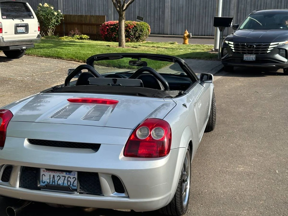 2005 Toyota MR2 - Image 4 of 13