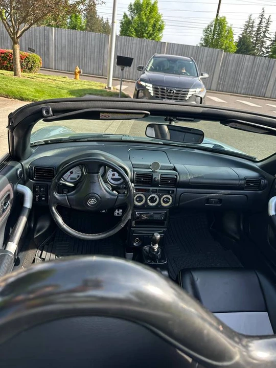 2005 Toyota MR2 - Image 10 of 13