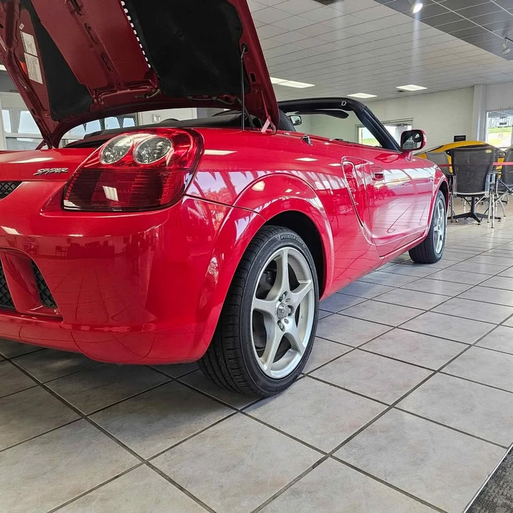 2005 Toyota MR2 Spyder/MR-S - Image 3 of 10