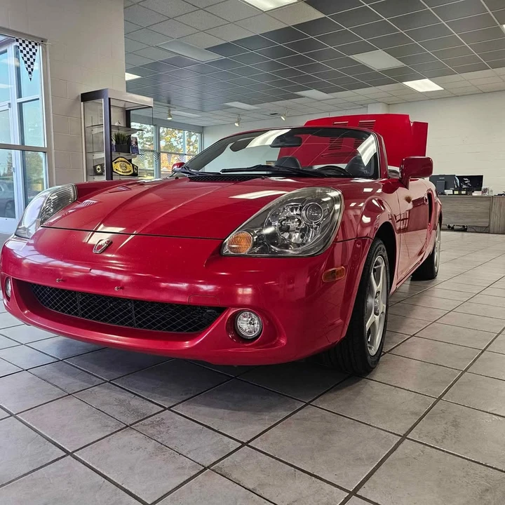 2005 Toyota MR2 Spyder/MR-S - Image 2 of 10