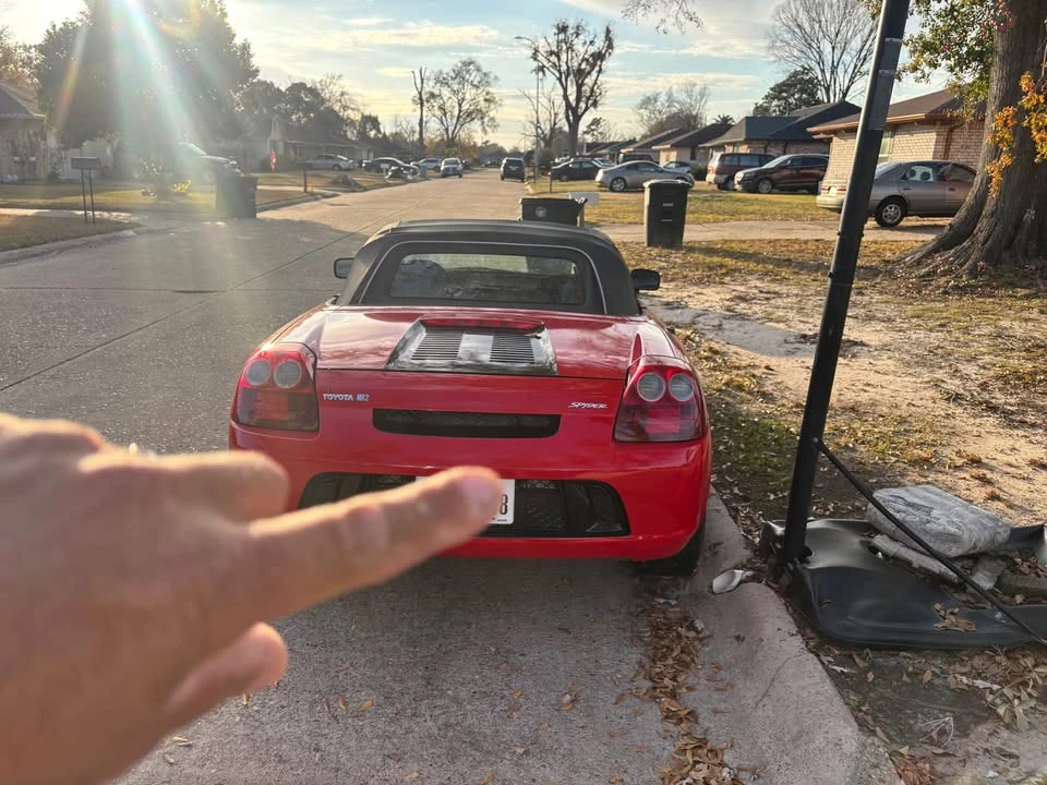 2005 Toyota MR2 Spyder/MR-S - Image 5 of 8