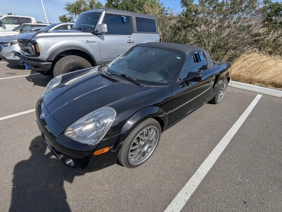2005 Toyota MR2 Spyder/MR-S - Image 2 of 9