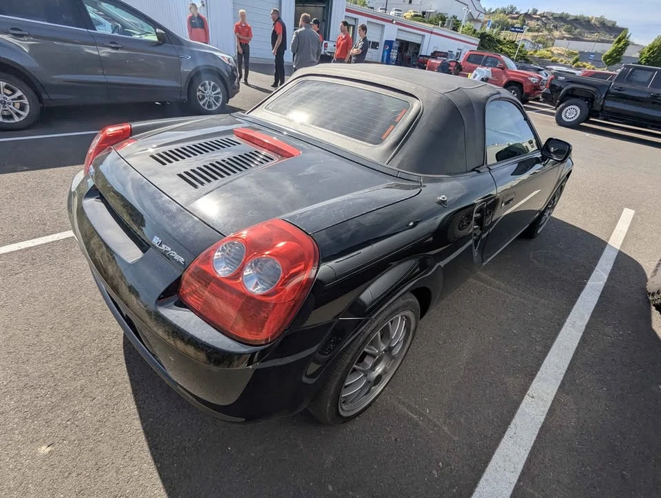 2005 Toyota MR2 Spyder/MR-S - Image 6 of 9