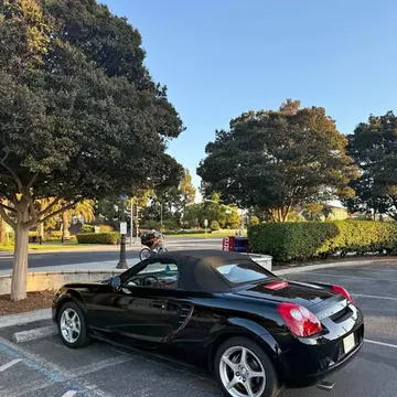 2005 Toyota MR2 Spyder Convertible 2D