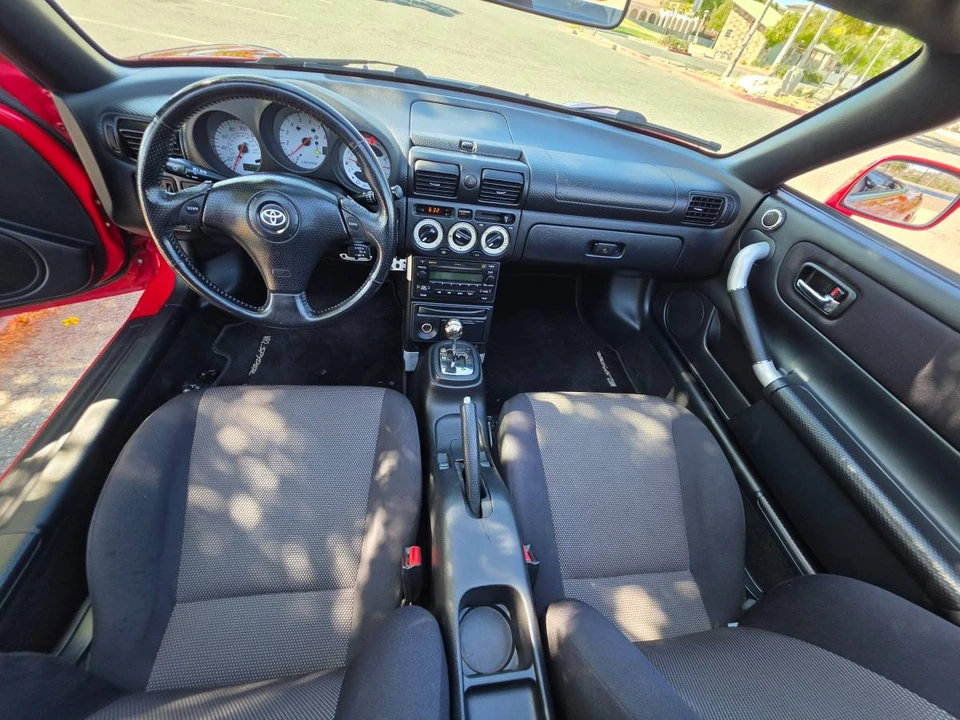 2005 Toyota MR2 Spyder/MR-S - Image 13 of 20