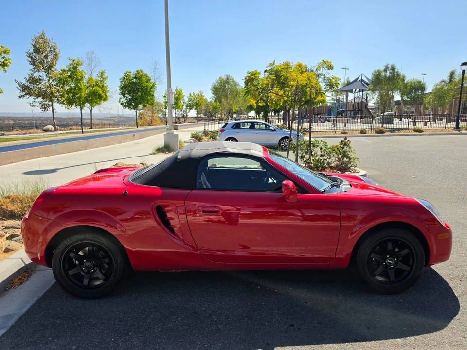 2005 Toyota MR2 Spyder/MR-S - Image 6 of 20