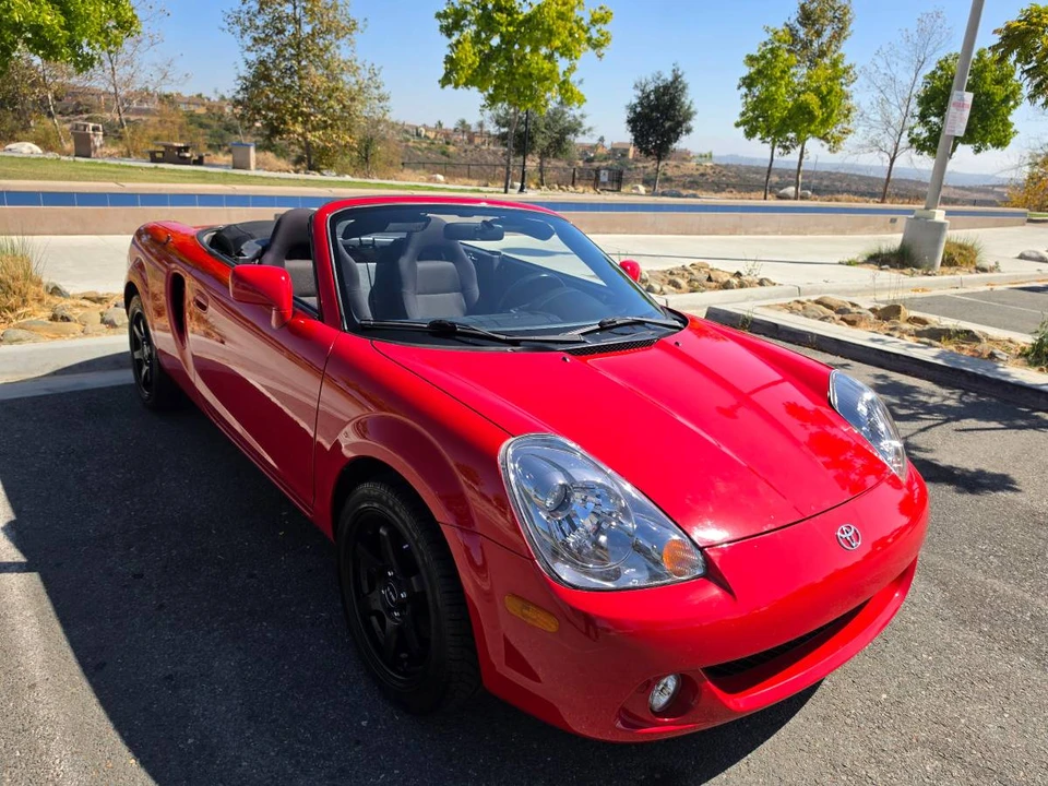 2005 Toyota MR2 Spyder/MR-S - Image 8 of 18