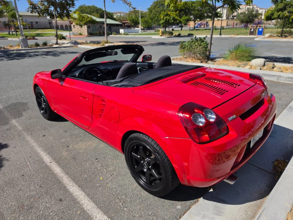 2005 Toyota MR2 Spyder/MR-S - Image 12 of 18