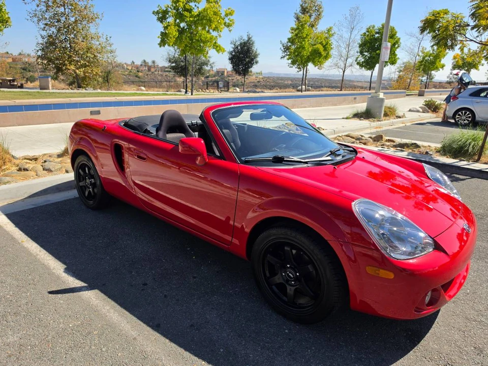 2005 Toyota MR2 Spyder/MR-S - Image 19 of 20