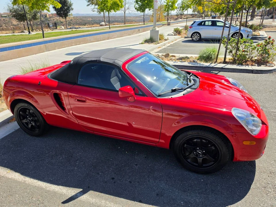 2005 Toyota MR2 Spyder/MR-S - Image 5 of 20